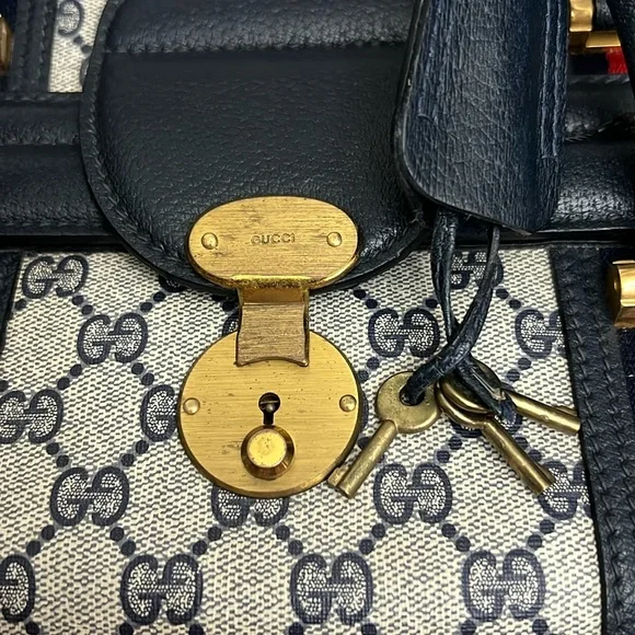 Vintage Gucci | Navy Train Case Luggage Bag - Picture 16 of 17